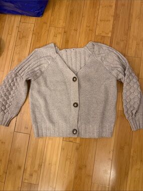 Button-Front Bubble Sleeve Cardigan - Light Taupe